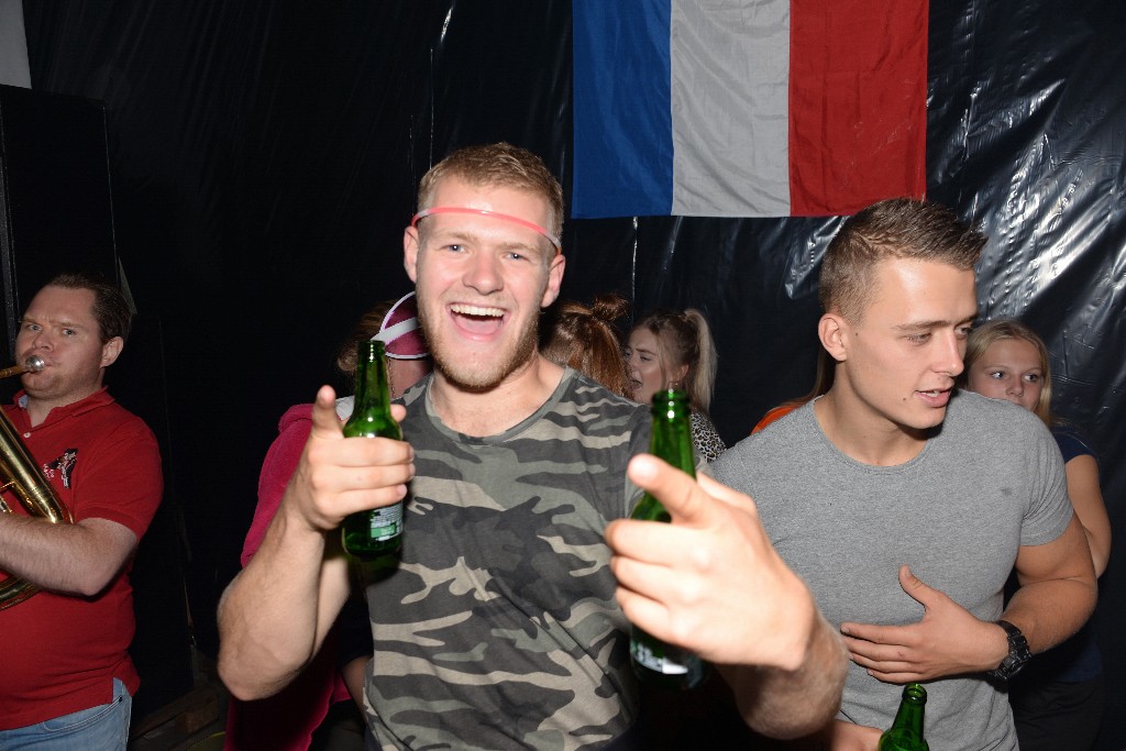 ../Images/Campingfeest 095.jpg